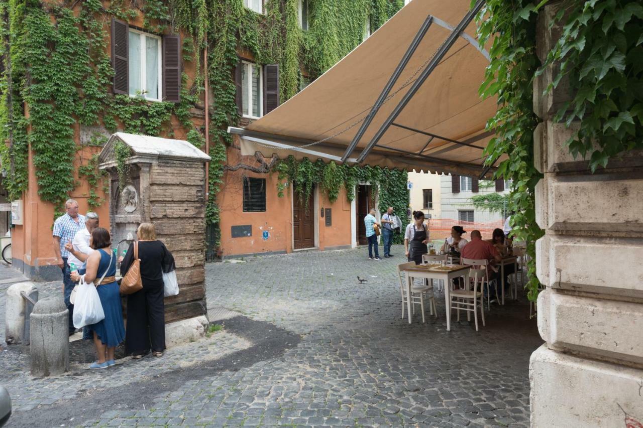 Appartamento Quiet Pied A Terre With Terrace In Borgo Pio Roma