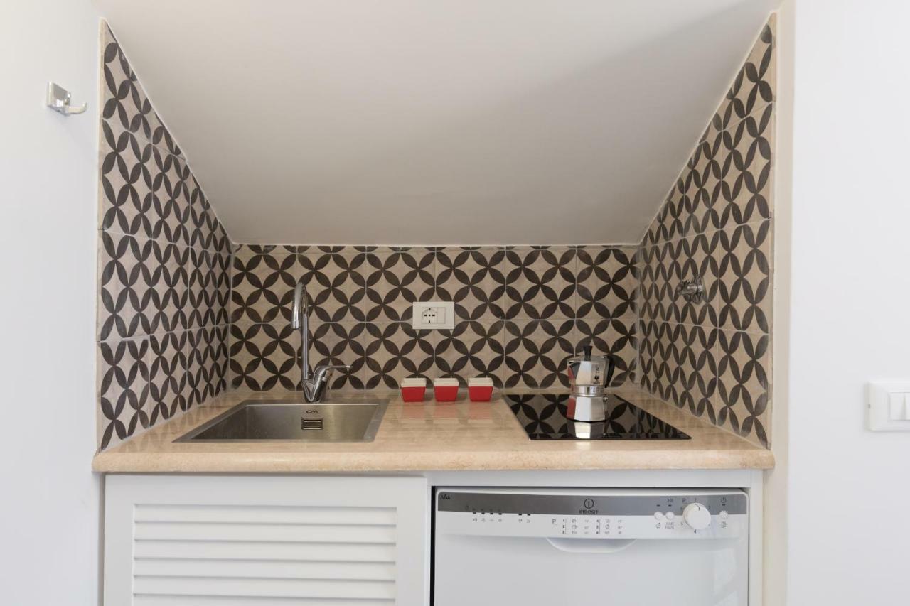 Appartamento Quiet Pied A Terre With Terrace In Borgo Pio Roma