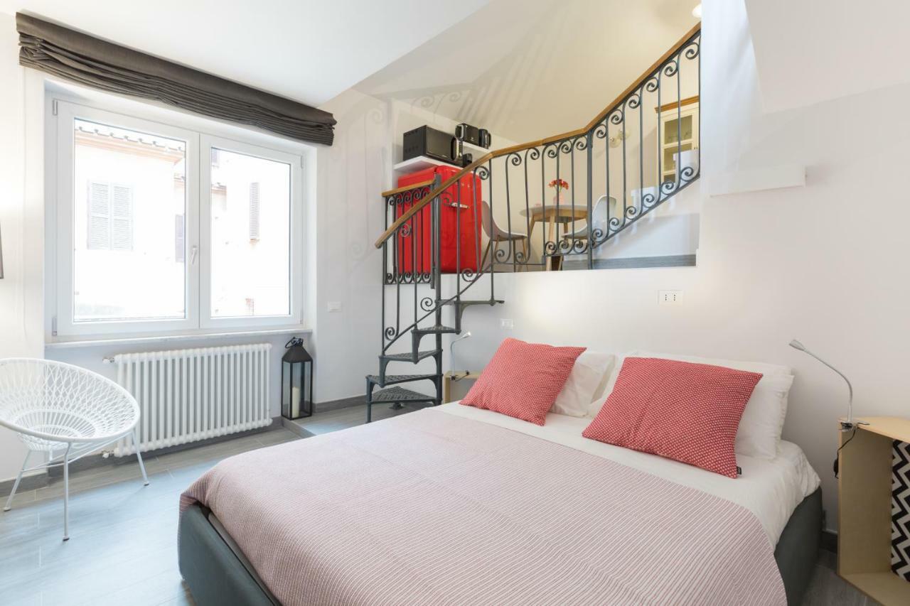 Appartamento Quiet Pied A Terre With Terrace In Borgo Pio
