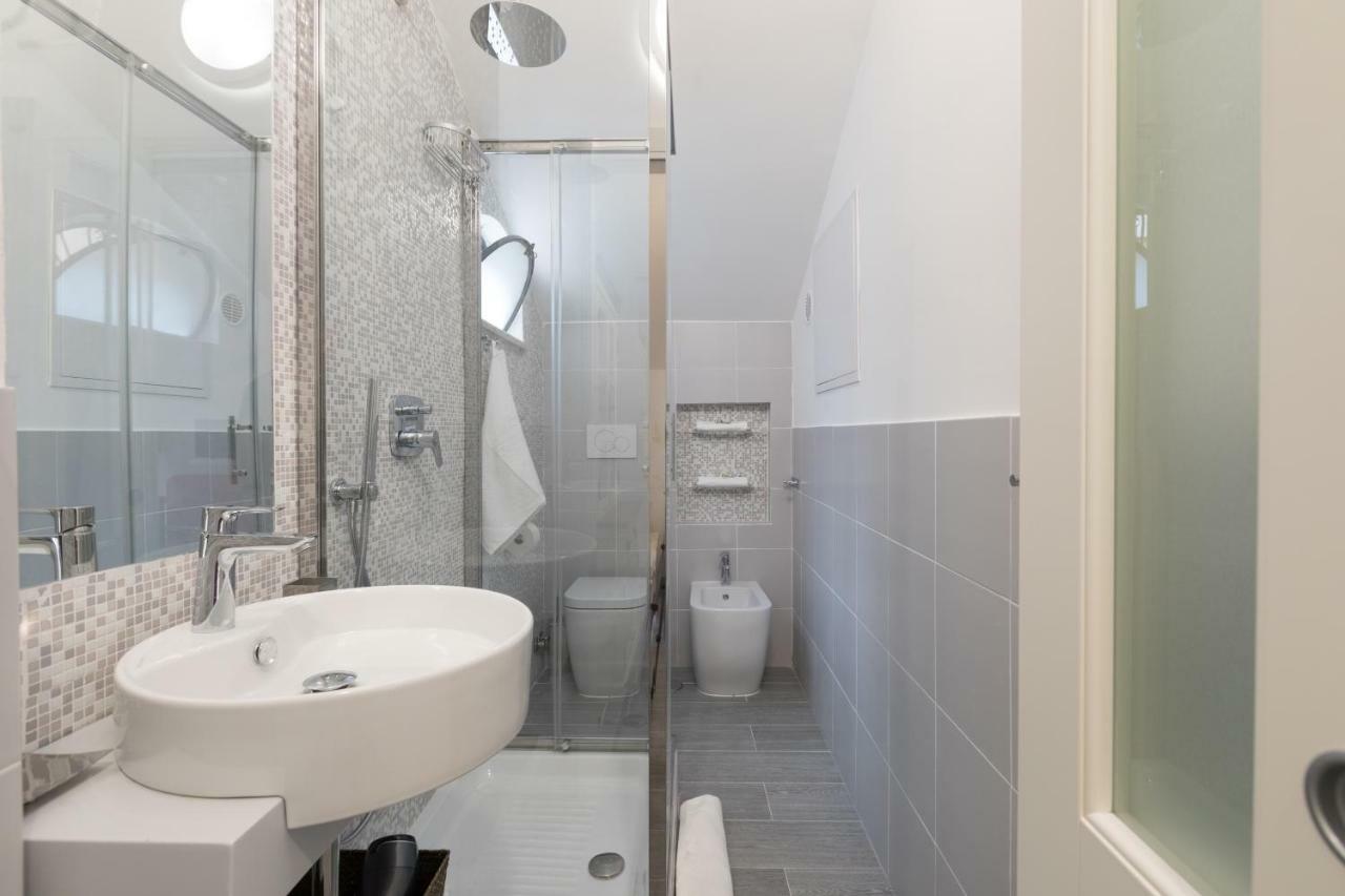 Appartamento Quiet Pied A Terre With Terrace In Borgo Pio Roma