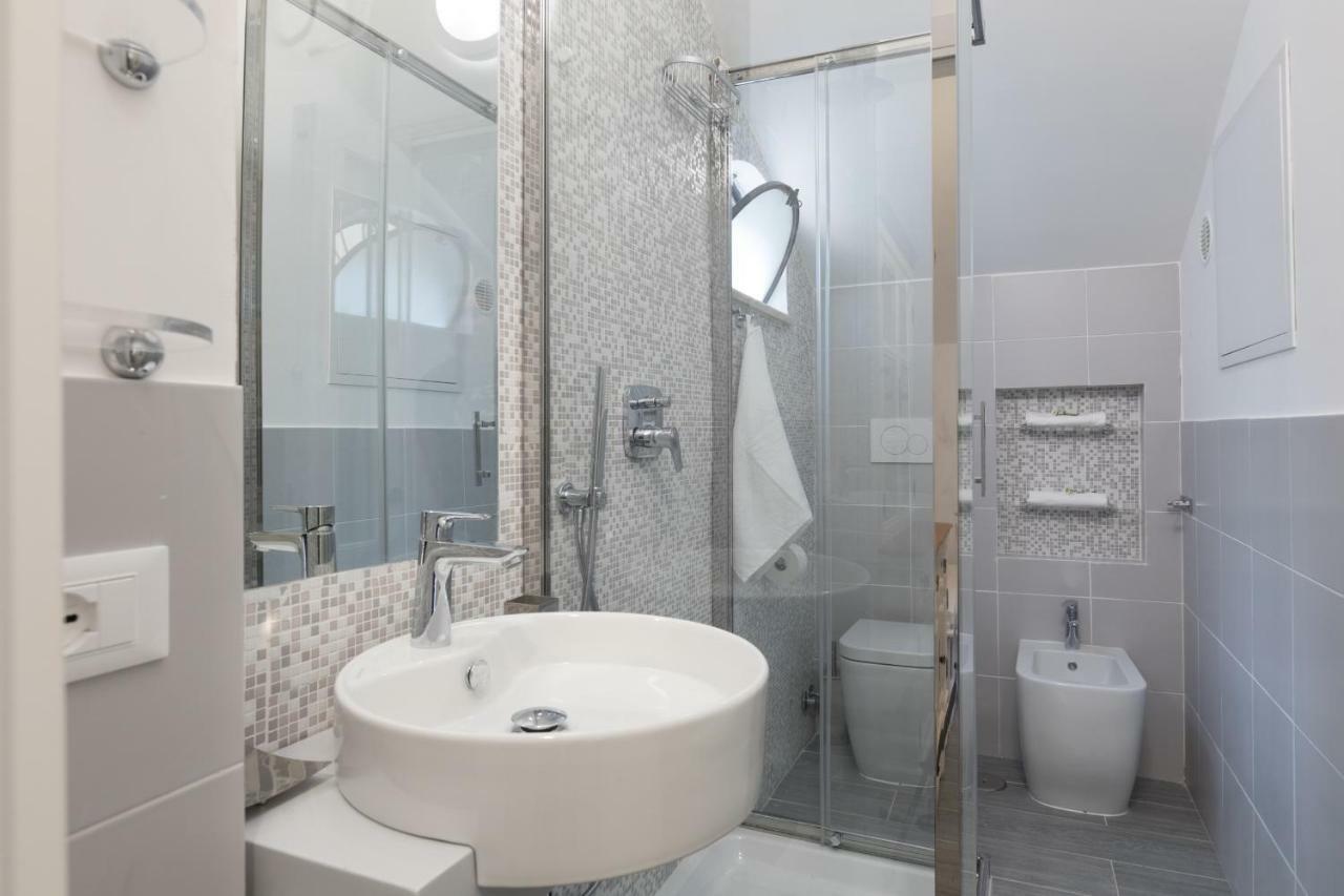 Appartamento Quiet Pied A Terre With Terrace In Borgo Pio
